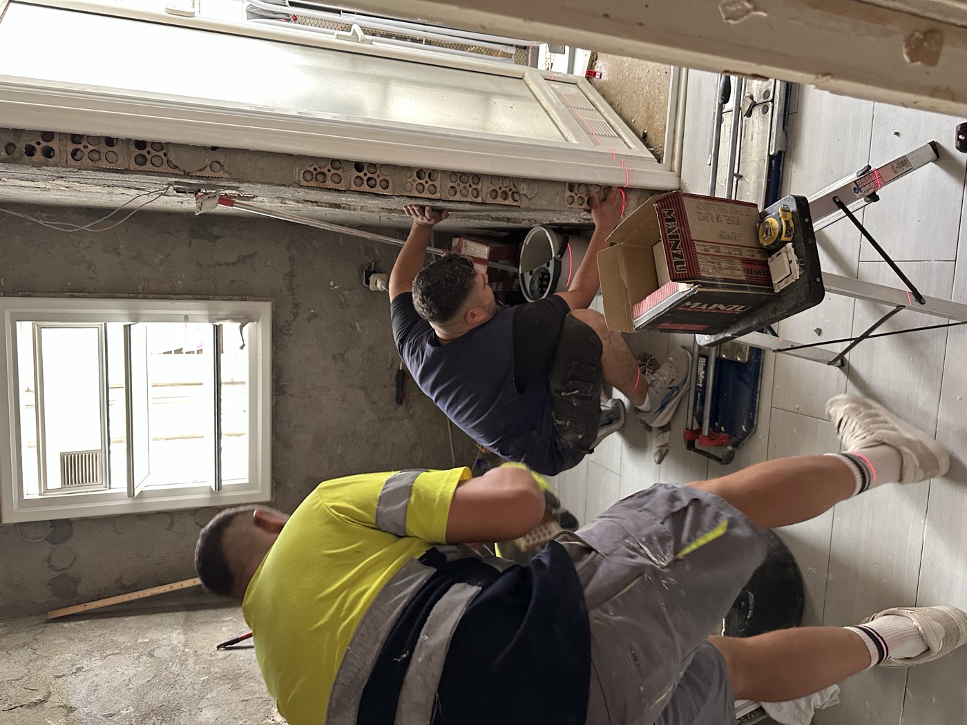 Equipo de CARPI ejecutando una reforma con seguimiento directo